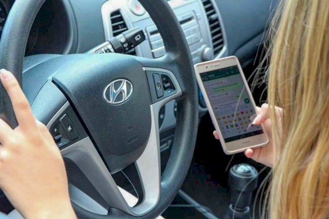 Hollanda’da sürücülere büyük uyarı: ‘Cep telefonu kullanım ceza tutarı 430 euro oldu’