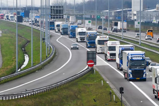 Avrupa'nın en kötü trafiği Londra'da, Brüksel 47 saatle sınırda