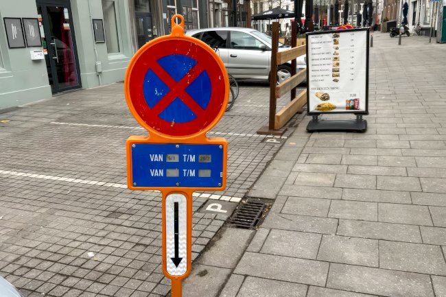 Antwerp’te park yasağı tabelalarıyla mücadele: 5 Yılda 5.500’den fazla işarete el konuldu