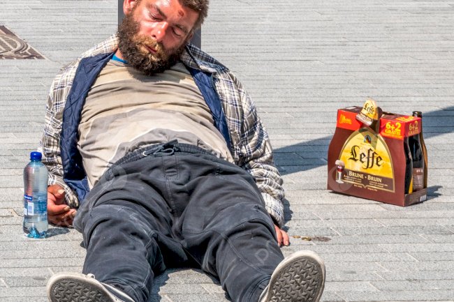 Yoksulluk demans riskini artırıyor: Vakaların yüzde 45’i önlenebilir