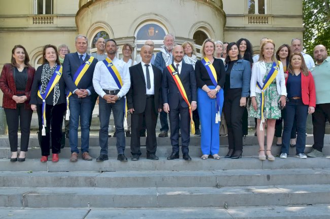 Ixelles Filistinli kardeş şehri Zababdeh’i ağırladı, İsrailli kardeş şehri Megiddo ile işbirliğini askıya aldı