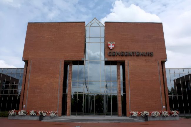 Aalter Belediyesi’ne “İyileştirme Görevi”: Yabancılara ayrımcılık yapan kayıt politikası sonrası sıkı denetim