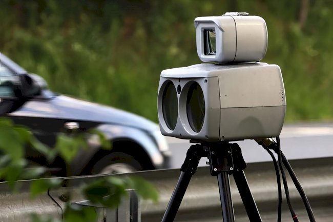 Hollanda Parlamentosu karar aldı: 2026 Trafik cezalarında otomatik zamların son yılı