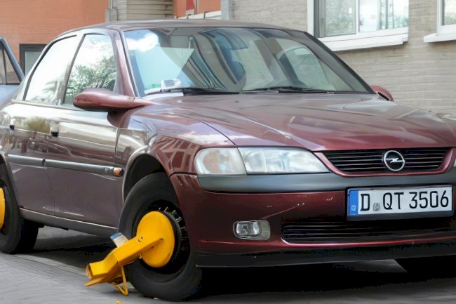 Yabancı plakalı araçlardan kaynaklı 25 milyon Euro'luk park cezası borcu birikti