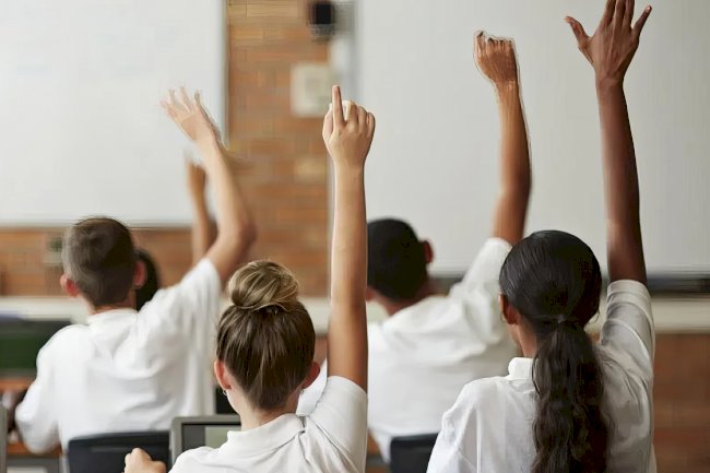 Flaman Bölgesi’nde okul takvimi sıkılaşıyor: Tatil ve ders dışı günler azalıyor