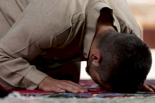 Hollanda’da okullarda namaz kılma hakkı: İnsan Hakları Koleji’nden tarihi karar