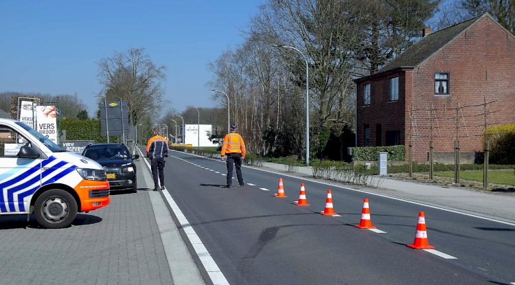 Hollanda, Belçika ve Almanya sınırında altı ay süreyle kontrollere başlıyor