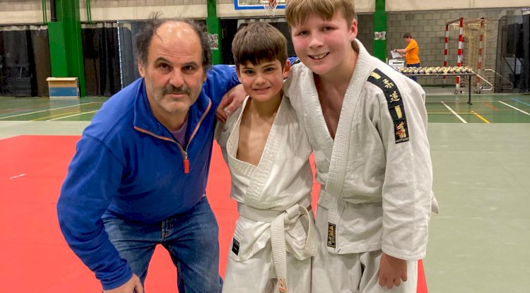 Abdülhakim Yağar gümüşte kaldı, Brent Stesmans altına uzandı