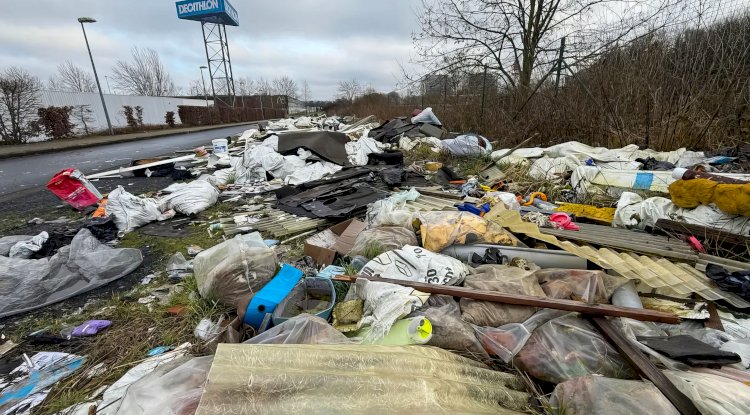 Anderlecht’teki kaçak çöp sorunu büyüyor: Yeni noktada yine yığınlar