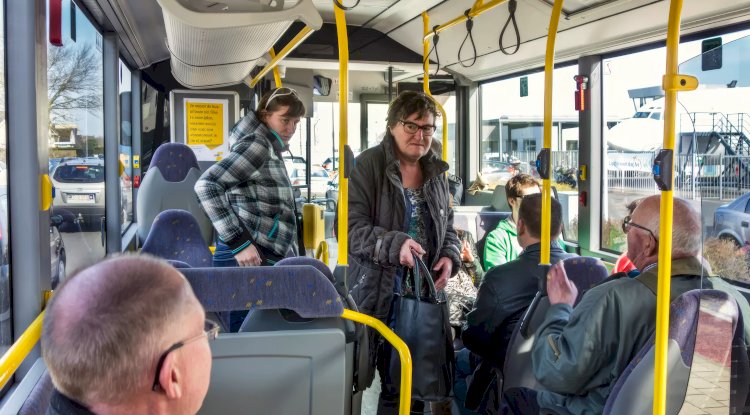 Flaman hükümeti yaşlıları da unutmadı: 65 yaş üstü otobüs ücretleri artıyor