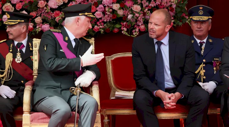 Savunma Bakanı Francken, 21 Temmuz’da “Yaşasın Belçika” demeyi reddetti, siyasi krize yol açtı