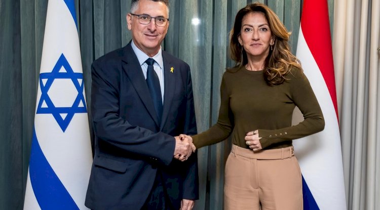 Hollanda’da yeni koalisyon hükümeti kuruldu