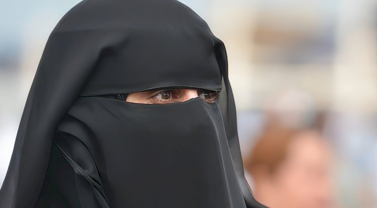Hollanda Meclisi burka yasağını genişletiyor, Antifa’yı terör örgütü ilan etti