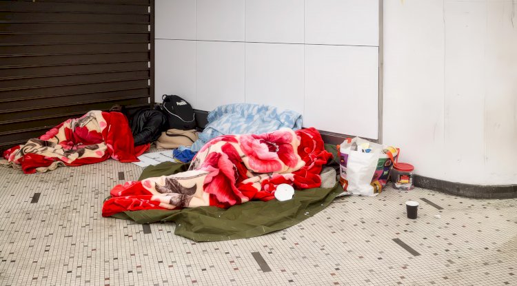 Brüksel’de evsizlik krizi derinleşiyor: Soğuk havada onlarca kişi barınaksız kaldı