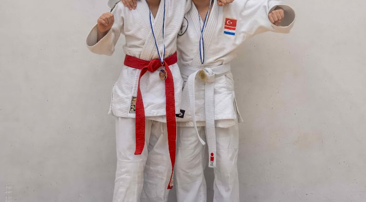 Genk’te Türk judo rüzgârı: Abdülhakim Yağar ve Mikail Noa Wisniewski ilk kez tatamide karşılaştı