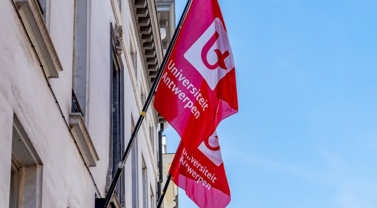Antwerp Üniversitesi’nden cinsiyet ayrımı yasağı: Müslüman öğrenci derneğine “Karma Oturum” uyarısı