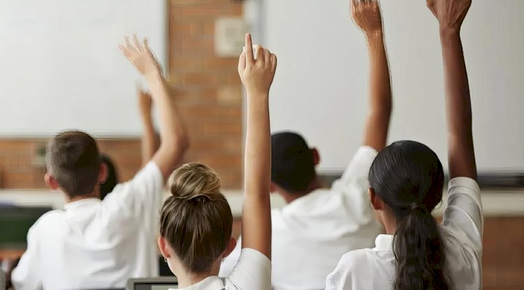 Flaman Bölgesi’nde okul takvimi sıkılaşıyor: Tatil ve ders dışı günler azalıyor