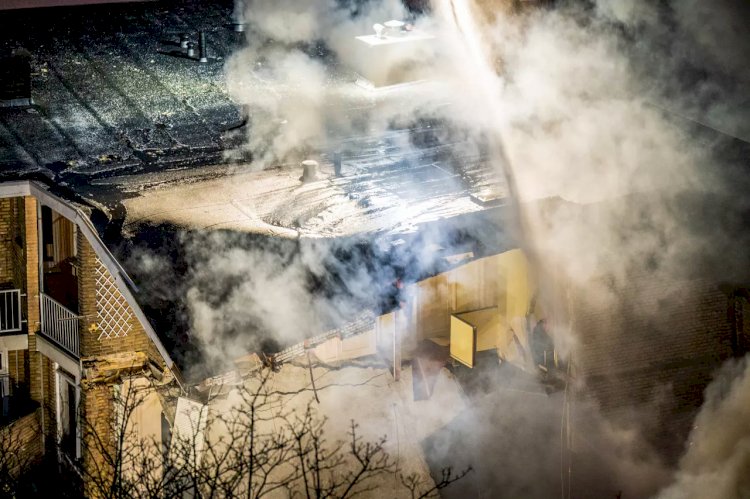 Lahey'de şiddetli patlama: 3 katlı apartman yerle bir oldu, 4 yaralı hastaneye kaldırıldı