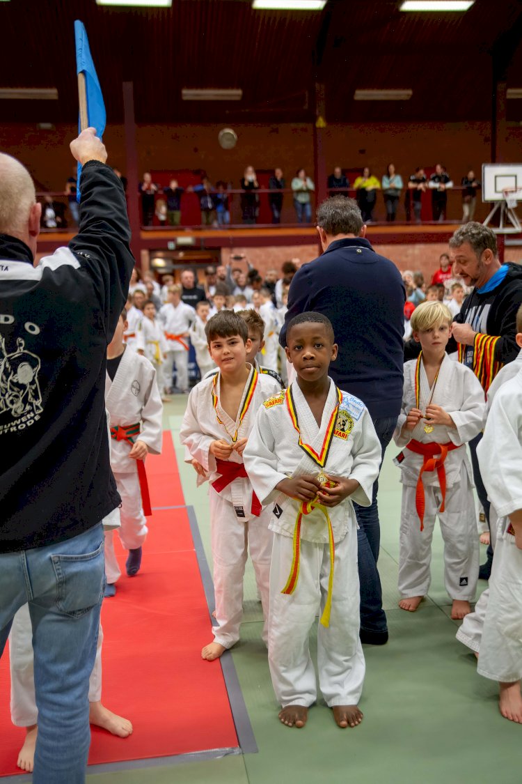 Abdülhakim Yağar, uluslararası judo turnuvasında gümüş madalya kazandı