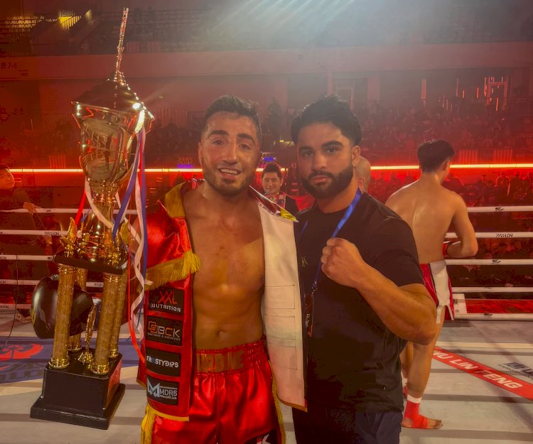 Tilburglu kickboks şampiyonu Tayfun Özcan, Çin’de zafer kazandı