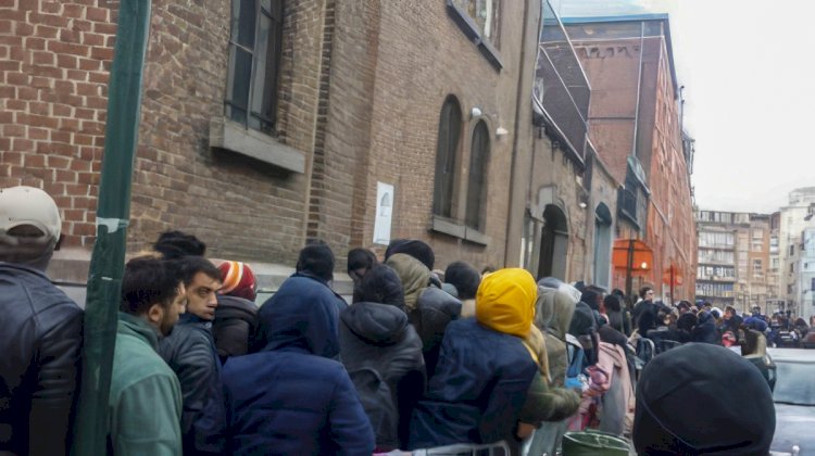 Göçmenler iş buluyor ama eğitime erişim ve ayrımcılık sorunları devam ediyor