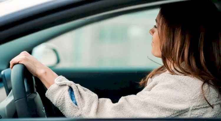 Belçika'da sürücülerin dörtte biri direksiyonda mesajlaşıyor: Bakan akıllı kameralarla denetim istiyor!