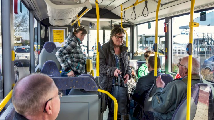 Flaman hükümeti yaşlıları da unutmadı: 65 yaş üstü otobüs ücretleri artıyor