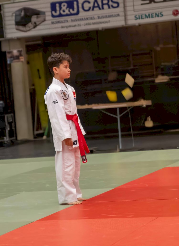 Zonhoven Judo Turnuvası’nda Türk minikler fırtına gibi esti