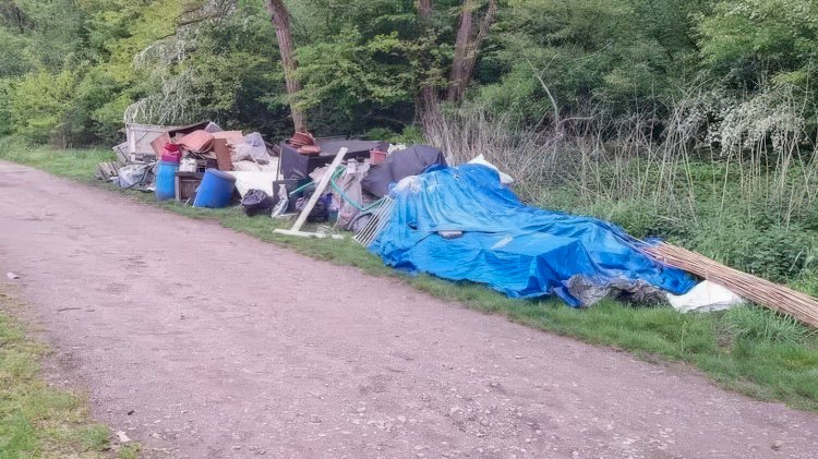 Flandre'da çöp sorunu yeniden büyüyor: Yollar daha kirli, temizlik maliyeti artıyor