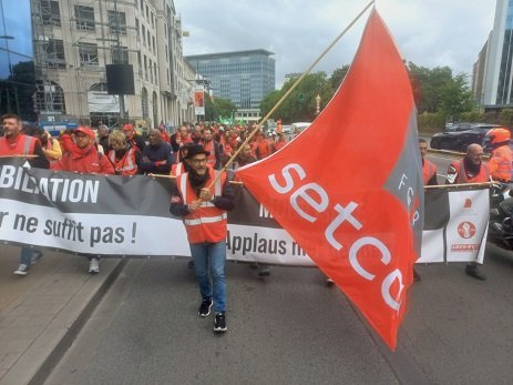 Brüksel’de Sendikalardan Protesto