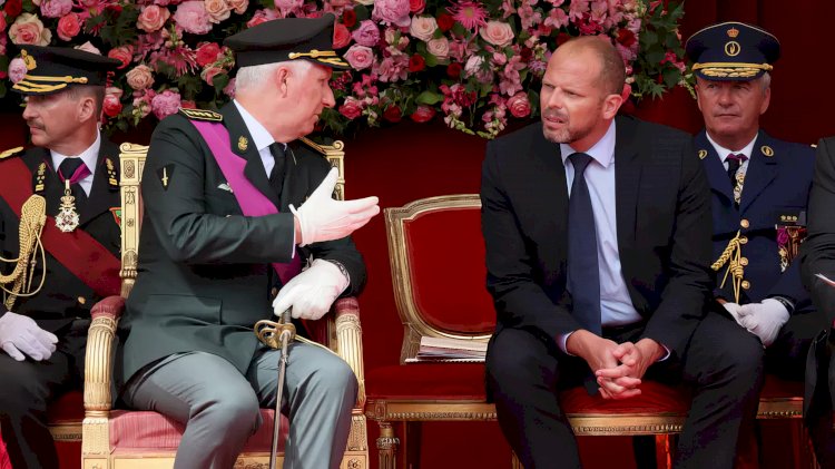 Savunma Bakanı Francken, 21 Temmuz’da “Yaşasın Belçika” demeyi reddetti, siyasi krize yol açtı