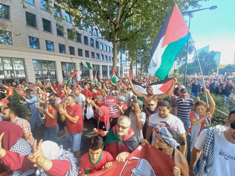 Brüksel'de binlerce kişi Gazze için sokaklara çıktı: "Ateşkes illüzyona son verilsin"