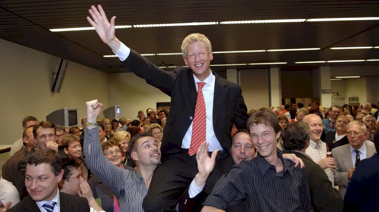 Aalter Belediye Başkanı Pieter De Crem, kayıt skandalının ardından istifa etti: “Diz çökmedi ama başka seçeneği yoktu”