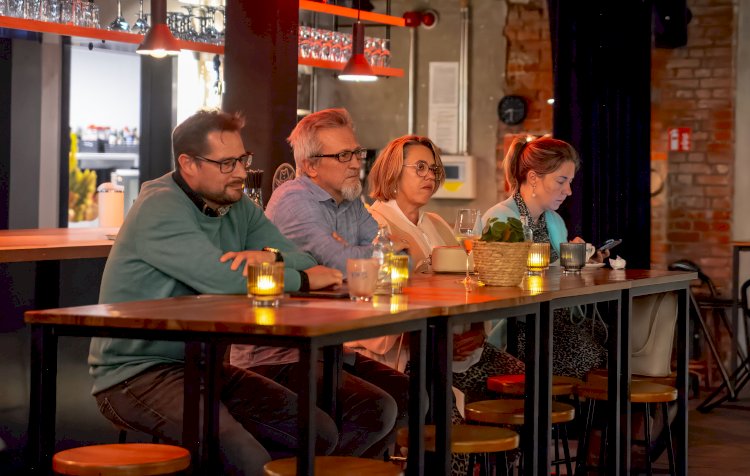 Heusden-Zolder’de “60 Yıl Göç, 30 Yıl Bağlantı” paneli: Göçün hikâyesi ve nesillerin bağlantısı aynı sahnede