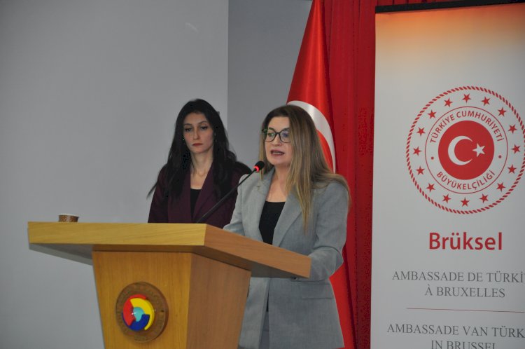 Brüksel'de 24 Kasım öğretmenler günü coşkuyla kutlandı: “Öğretmenler köprüler kuruyor”