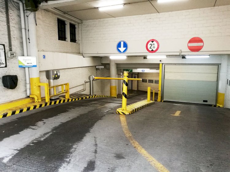 Brüksel'de otopark vergisine yüzde 50 zam: Yıllık ücret 99 Euro'ya çıkıyor