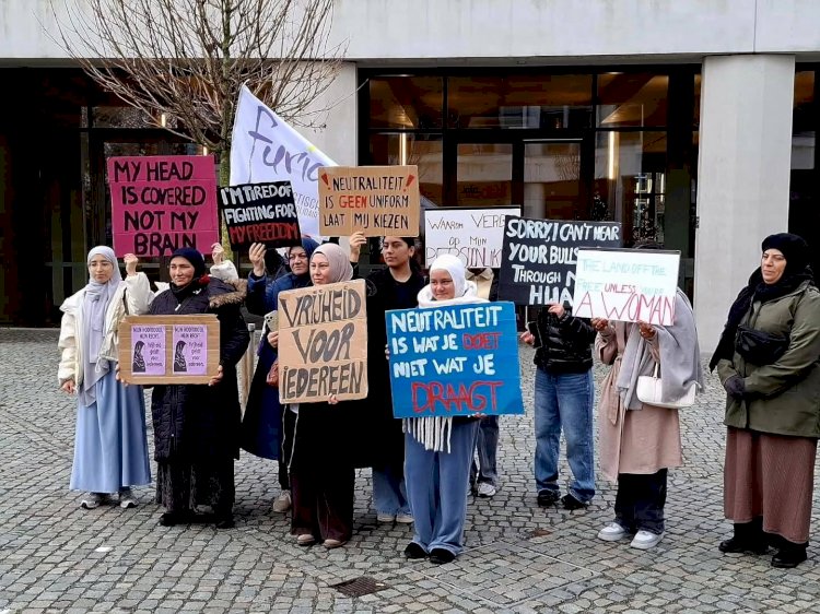 Gent camileri, eyalet okullarındaki başörtüsü yasağını Danıştay’a taşıyor “Hukuki mücadelemiz sürecek”