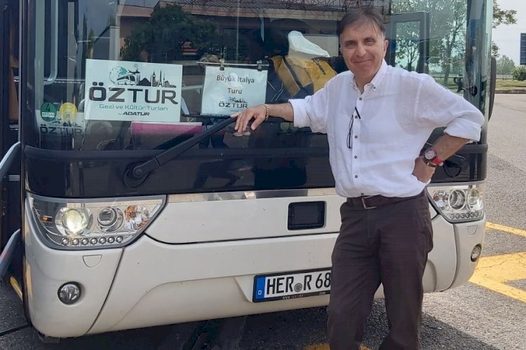 "Roma'nın Türkçe Sesi: Ahmet Aybar ile İtalya'da Rehberlik Üzerine"