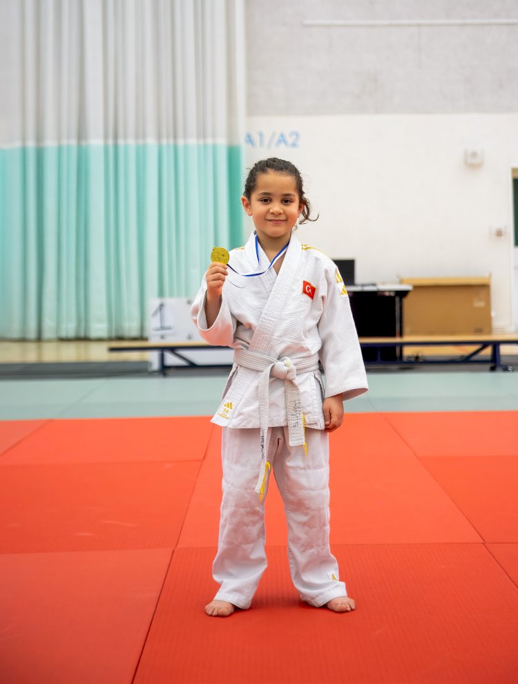 Genk Judo Turnuvası’nda Türk minikler fırtına gibi esti: Altın, gümüş ve bronz madalyaların sahibi oldular