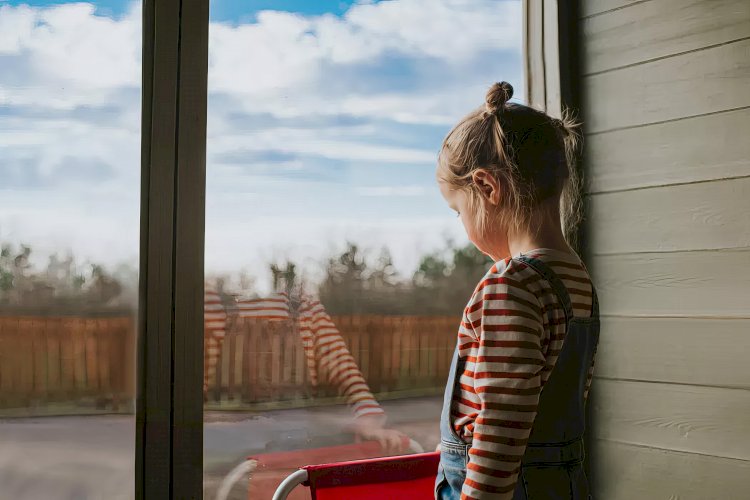 Flaman Bölgesi’nde Çocuk Koruma Merkezlerinde Alarm: “Yardım Bekleyen Çocuklar Güvenini Kaybediyor”