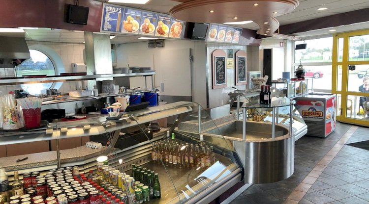 Hollanda’da peçeli kadına hizmet verilmemesi yargıya taşınıyor